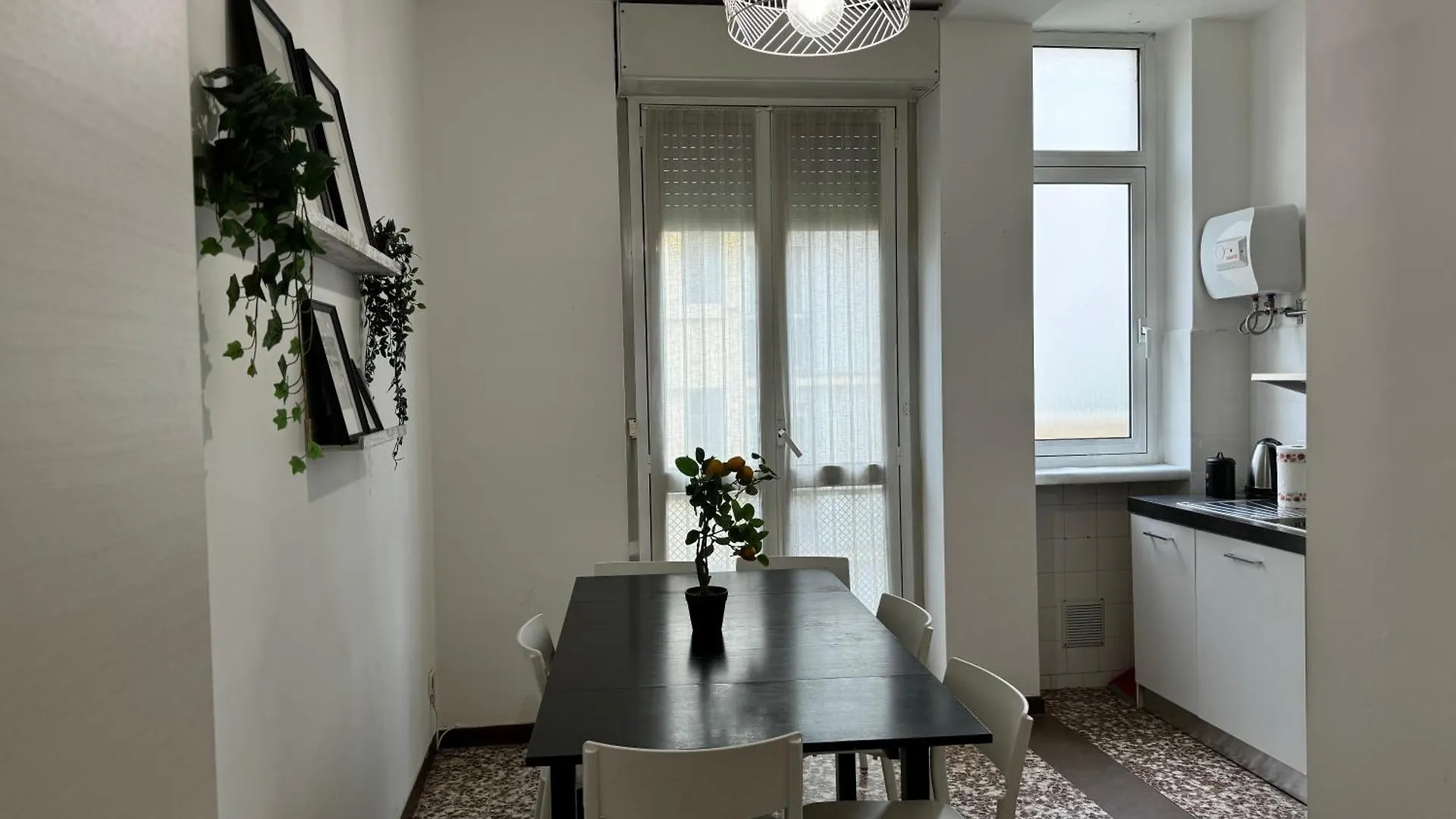 Apartment Grande Appartamento Vicino Il Centro E Aeroporto-6Pax Milan Italy